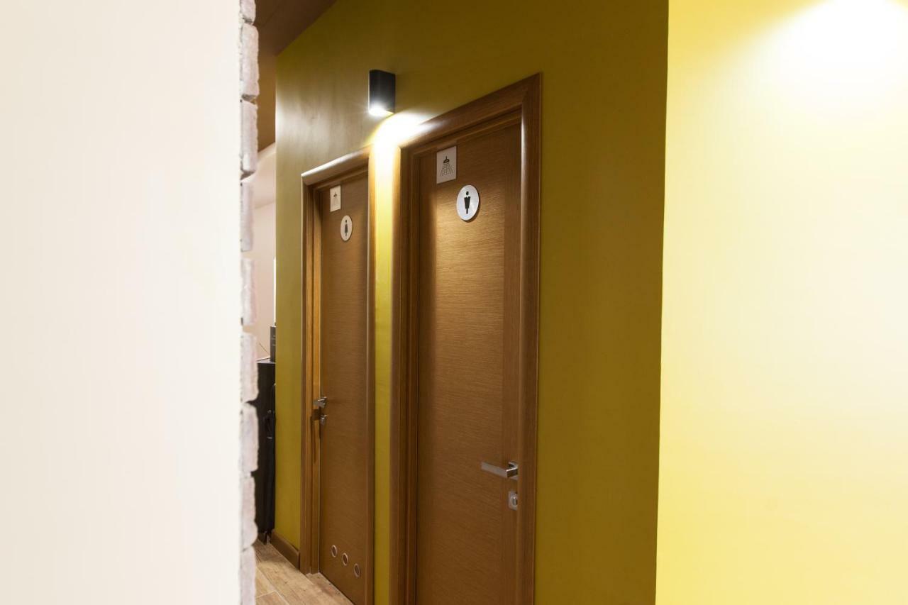 Nap & Rest Hostel Kyiv Exterior foto